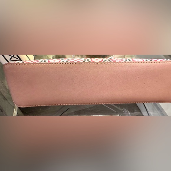 🩷Louis Vuitton Monogram Giant By The Pool 2.0 Elizabeth Pencil Pouch Rose🩷 - Picture 12 of 16